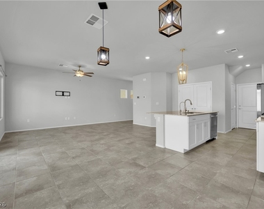 3752 Ramura Avenue - Photo Thumbnail 14
