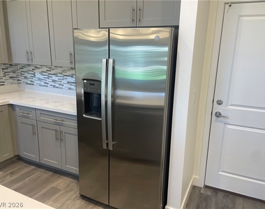 11484 Roaring Peak Drive - Photo Thumbnail 6