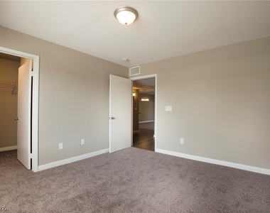 1908 Tierra Vista Drive - Photo Thumbnail 11