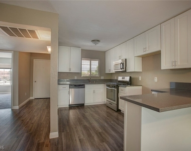 1908 Tierra Vista Drive - Photo Thumbnail 5