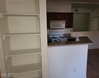5122 S Jones Boulevard - Photo Thumbnail 6