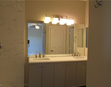 712 Peachy Canyon Circle - Photo Thumbnail 14