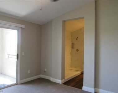 712 Peachy Canyon Circle - Photo Thumbnail 12
