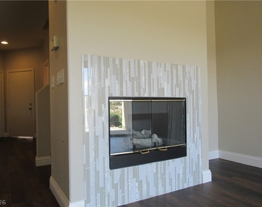 712 Peachy Canyon Circle - Photo Thumbnail 3