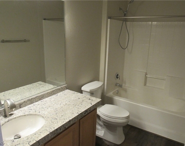 712 Peachy Canyon Circle - Photo Thumbnail 18