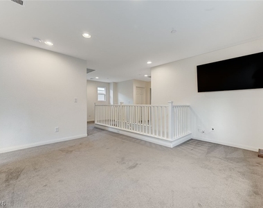 309 Andamento Place - Photo Thumbnail 20