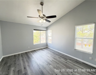 7520 Pacific Ridge Avenue - Photo Thumbnail 16