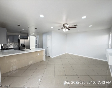7520 Pacific Ridge Avenue - Photo Thumbnail 15