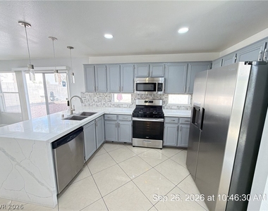7520 Pacific Ridge Avenue - Photo Thumbnail 7