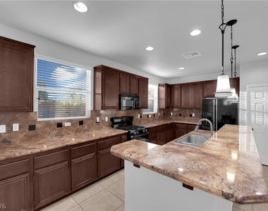 10503 Bella Camrosa Drive - Photo Thumbnail 7
