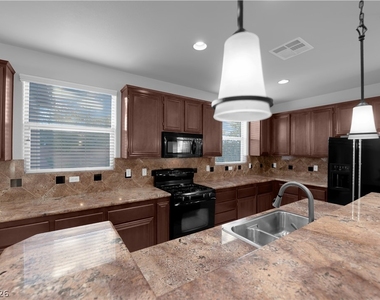10503 Bella Camrosa Drive - Photo Thumbnail 12