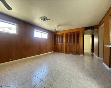 590 National Street - Photo Thumbnail 8