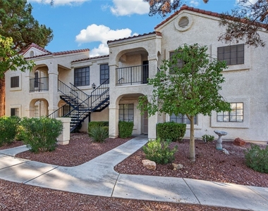 4724 Nara Vista Way - Photo Thumbnail 33