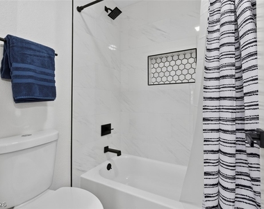 4724 Nara Vista Way - Photo Thumbnail 19