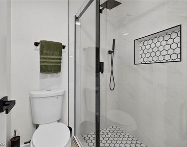 4724 Nara Vista Way - Photo Thumbnail 3