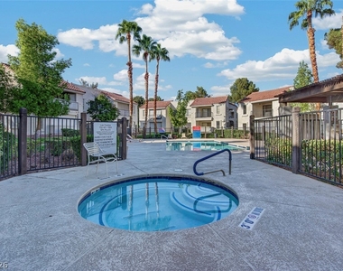 4724 Nara Vista Way - Photo Thumbnail 31
