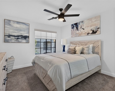 4724 Nara Vista Way - Photo Thumbnail 4