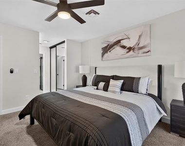 4724 Nara Vista Way - Photo Thumbnail 21