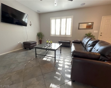 260 Lazy Posey Court - Photo Thumbnail 3