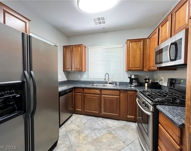260 Lazy Posey Court - Photo Thumbnail 5