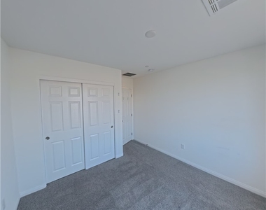 6547 Dove Point Place - Photo Thumbnail 8