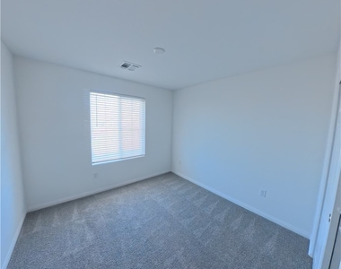 6547 Dove Point Place - Photo Thumbnail 12