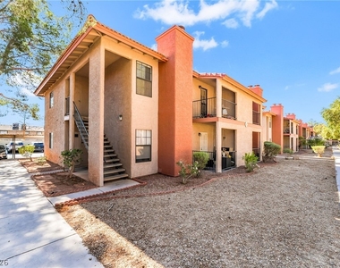 5576 W Rochelle Avenue - Photo Thumbnail 31