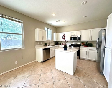 5007 Caprock Canyon Avenue - Photo Thumbnail 11
