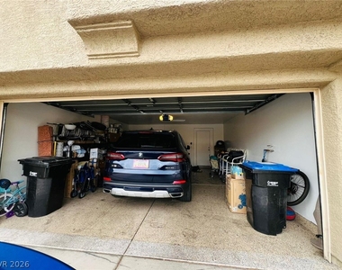 1323 Grass Creek Avenue - Photo Thumbnail 2