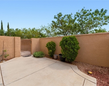 11436 Diveley Avenue - Photo Thumbnail 10
