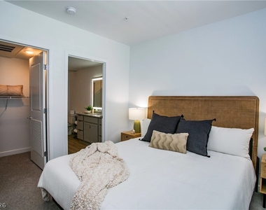4480 Meadows Lane - Photo Thumbnail 2
