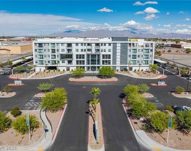 4480 Meadows Lane - Photo Thumbnail 6