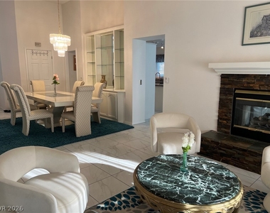 2833 Sungold Drive - Photo Thumbnail 3