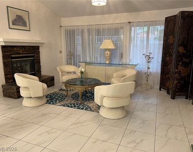 2833 Sungold Drive - Photo Thumbnail 5