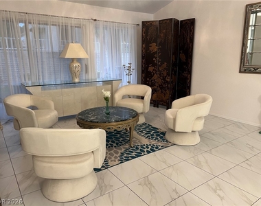 2833 Sungold Drive - Photo Thumbnail 7