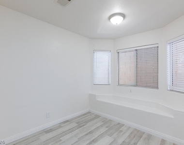 2246 Ramsgate Drive - Photo Thumbnail 15