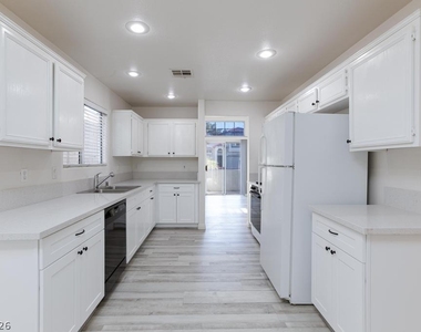 2246 Ramsgate Drive - Photo Thumbnail 14