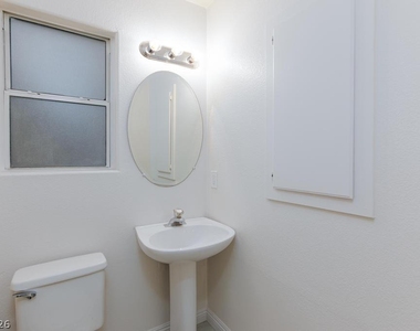 2246 Ramsgate Drive - Photo Thumbnail 16