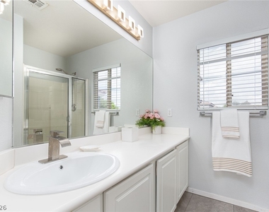 10272 Ghost Gum Street - Photo Thumbnail 16