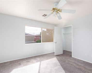 10272 Ghost Gum Street - Photo Thumbnail 13