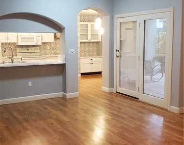 7636 Rolling View Drive - Photo Thumbnail 17