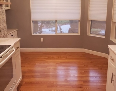 7636 Rolling View Drive - Photo Thumbnail 21