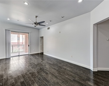 75 E Agate Avenue - Photo Thumbnail 4