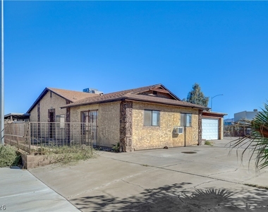1724 Palm Street - Photo Thumbnail 2