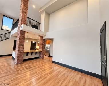 26 E Serene Avenue - Photo Thumbnail 7