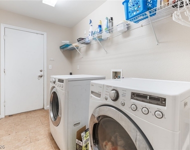 6221 Villa Emo Street - Photo Thumbnail 21