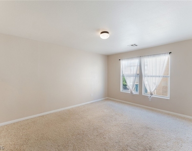 6221 Villa Emo Street - Photo Thumbnail 23