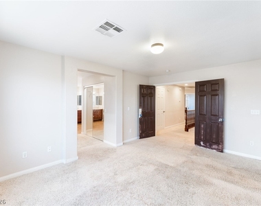 6221 Villa Emo Street - Photo Thumbnail 20