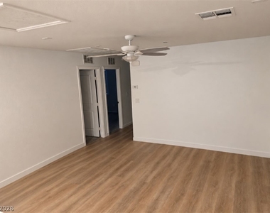 2881 Rolling Brook Place - Photo Thumbnail 10
