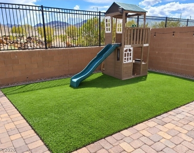 2881 Rolling Brook Place - Photo Thumbnail 16